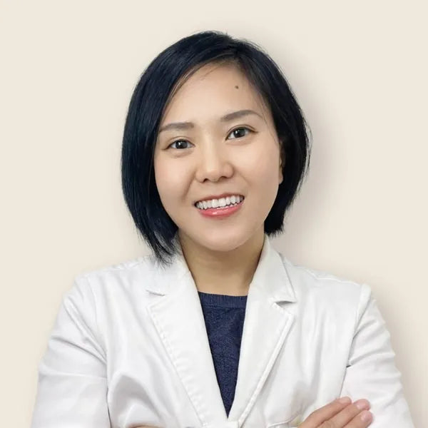 
Alina Hu
